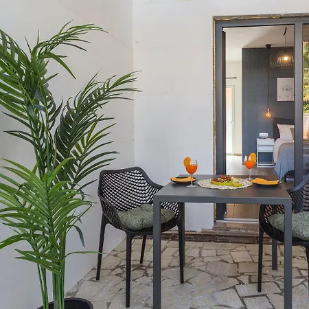 Apartment Reizendes Nur 250 Meter Zum Mit Privater Terrasse, Grill, Wifi *