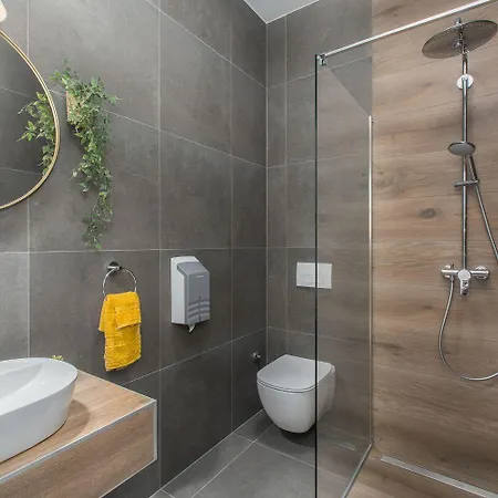 Reizendes Nur 250 Meter Zum Mit Privater Terrasse, Grill, Wifi Apartment *
